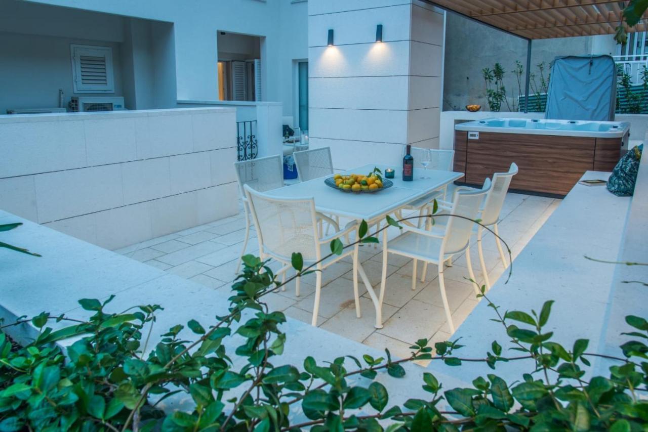 Apartments Villa Medic Brela Exterior foto