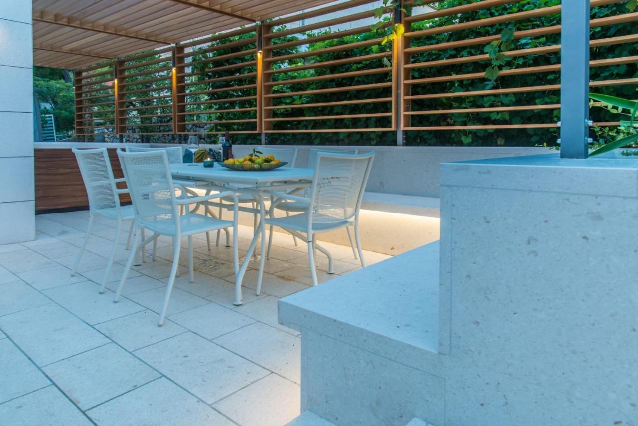 Apartments Villa Medic Brela Exterior foto